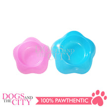 Load image into Gallery viewer, JX BO532 Colored Star-Shaped Pet Plastic Dog Bowl 16cm Small