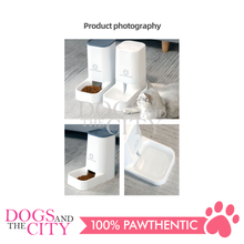 Load image into Gallery viewer, Automatic Pet Food Feeder Self-Dispensing Gravity Device 2.1KG for Dogs and Cats